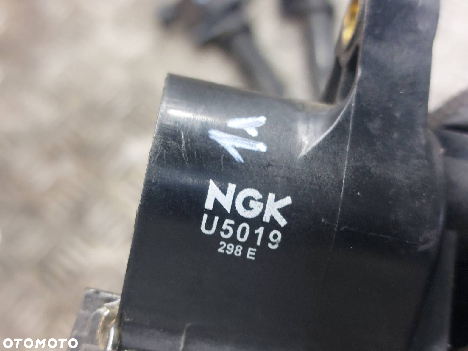CEWKA ZAPŁONOWA KOMPLET MAZDA 3 I BK 2.0 16V HELLA 5DA NGK U5019 - 5