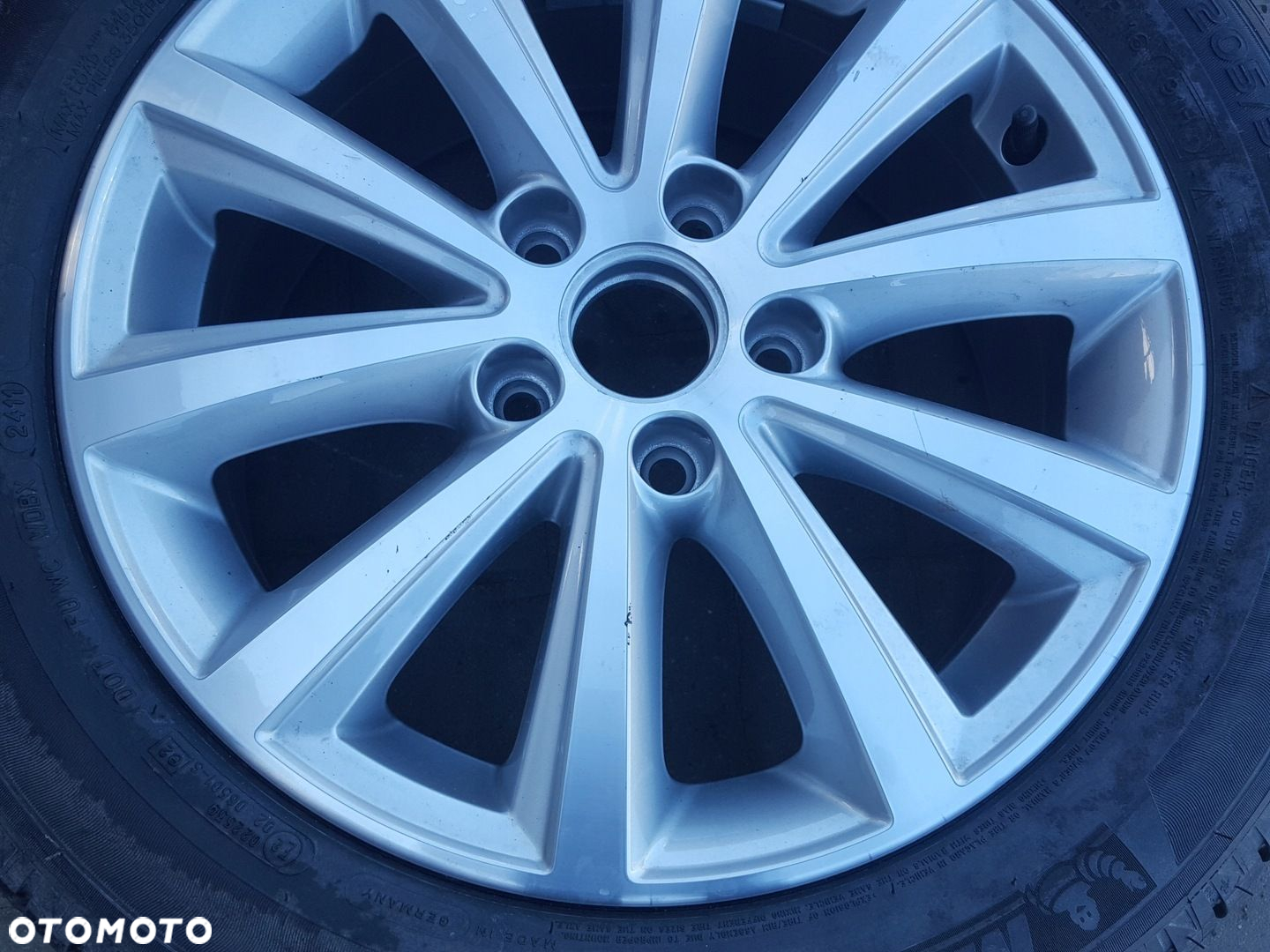 VW TOURAN GOLF 6 VI 08r- FELGA ALUMINIOWA 16 5X112 1T0601025S - 2