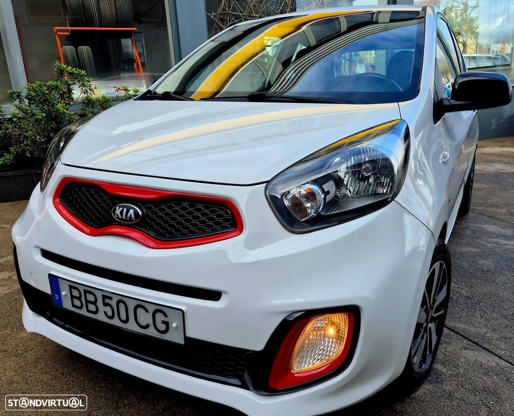 Kia Picanto 1.0 Fifa World Cup Edition - 25