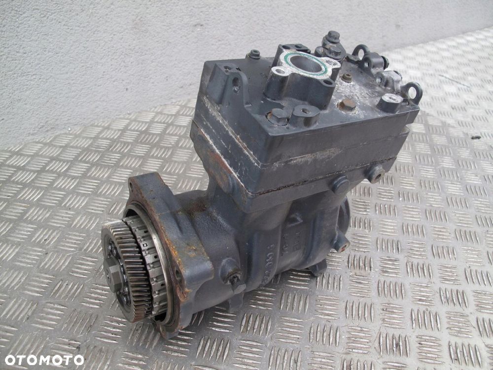 KOMPRESOR SPRĘŻARKA POWIETRZA SCANIA R S - 5