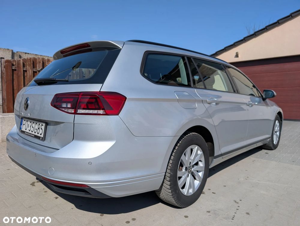 Volkswagen Passat - 12