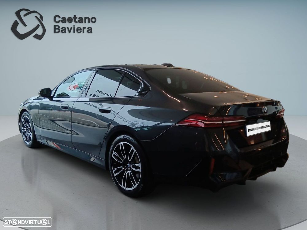 BMW 520 d Pack Desportivo M - 2