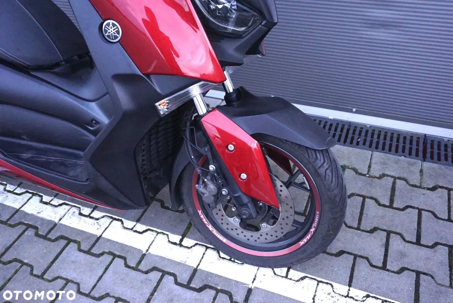 Yamaha X-max - 10