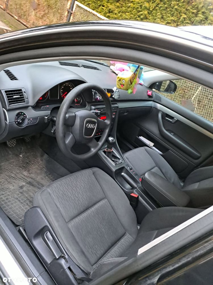 Audi A4 Avant 2.0 TDI - 6