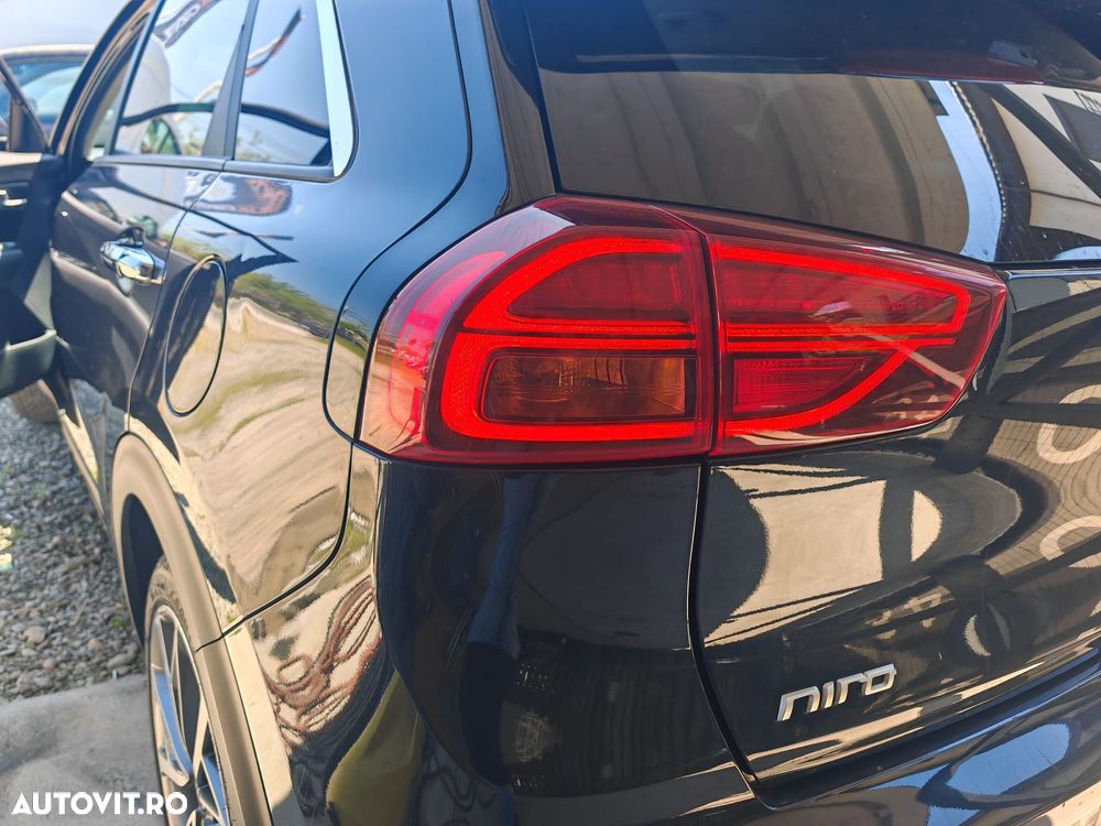 Kia Niro 1.6 GDI HEV 2WD OPF Aut. Spirit - 24