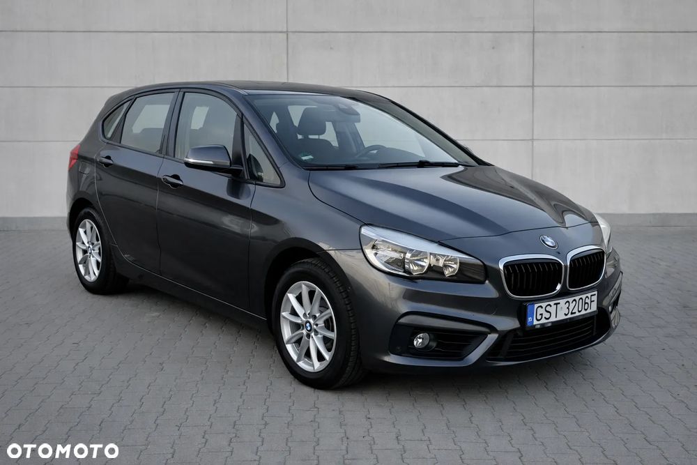 BMW Seria 2 218i - 4