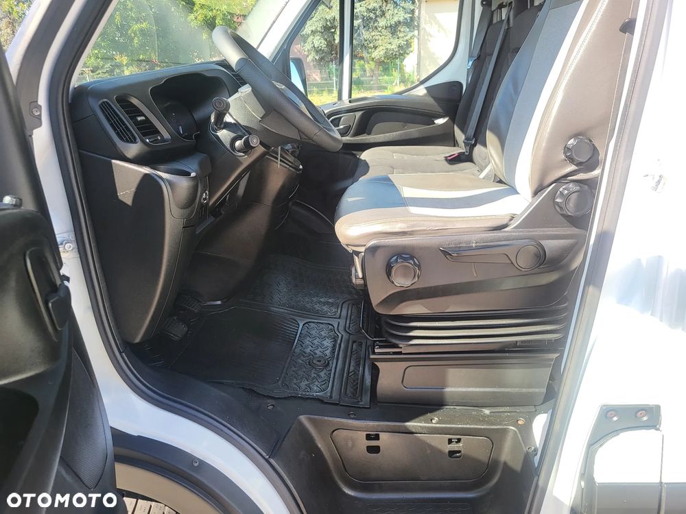 Iveco Daily - 25