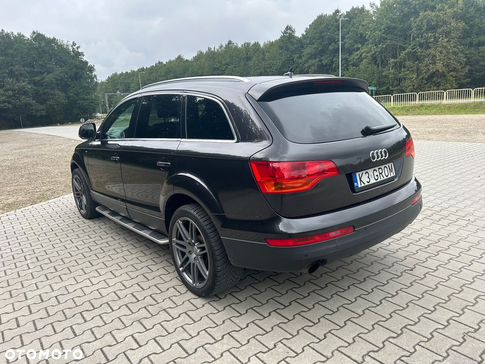 Audi Q7 - 4