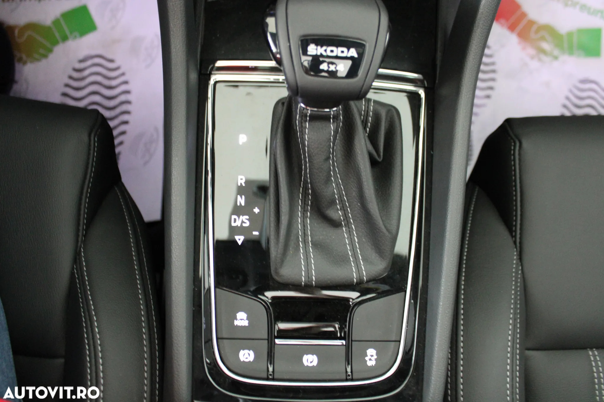 Skoda Karoq 2.0 TDI 4X4 DSG Sportline - 19