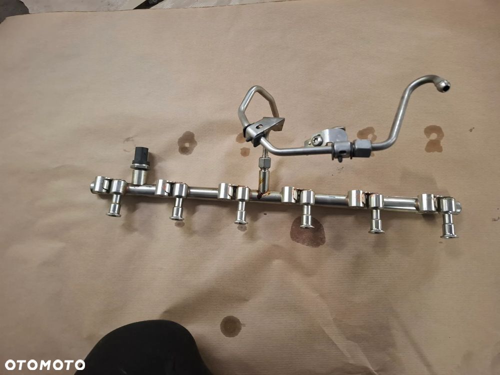 LAND ROVER DEFENDER 3.0 SC LISTWA WTRYSKOWA j6p3-9g774-aa - 3