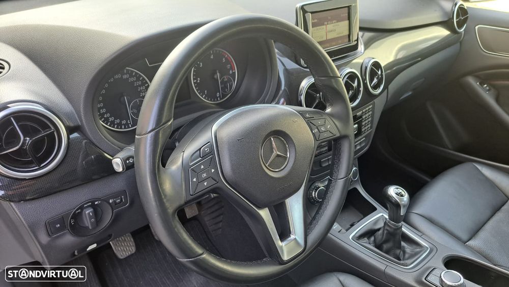 Mercedes-Benz B 180 CDI Urban - 32