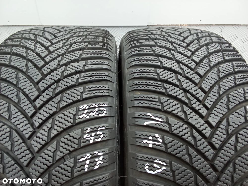 2x Firestone Winterhawk 4 225/45/17 91H nr.1795 - 2