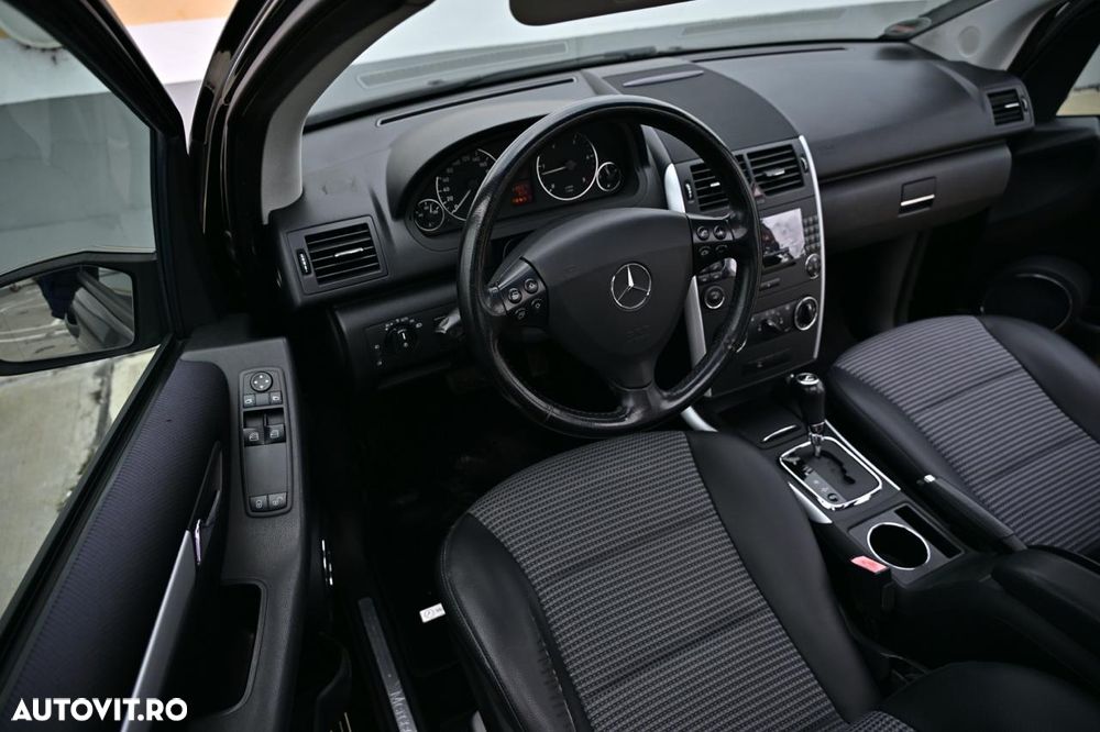 Mercedes-Benz A 200 CDI Autotronic Avantgarde - 18