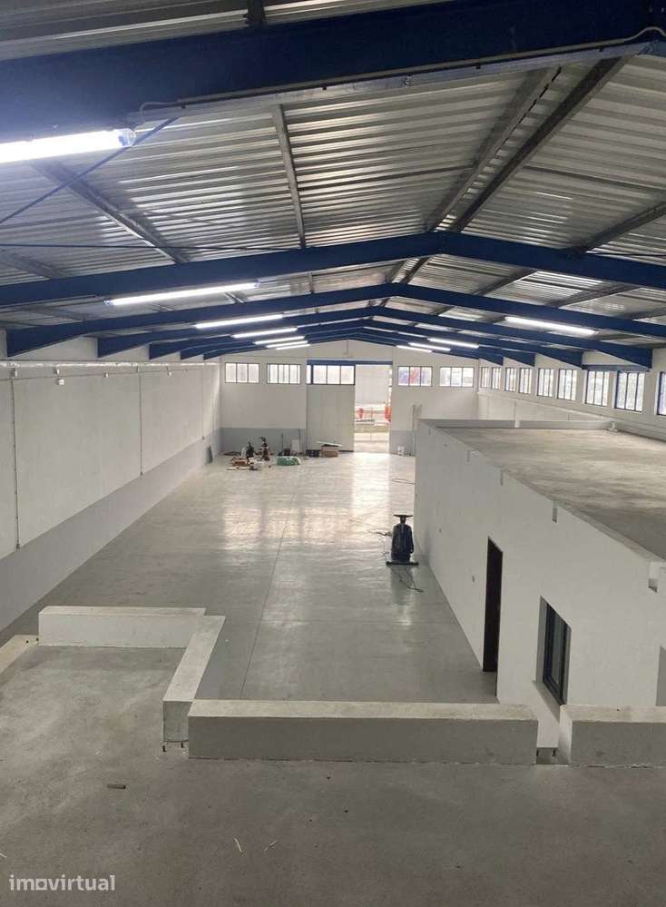 Armazem bem localizado Leiria - Grande imagem: 2/6