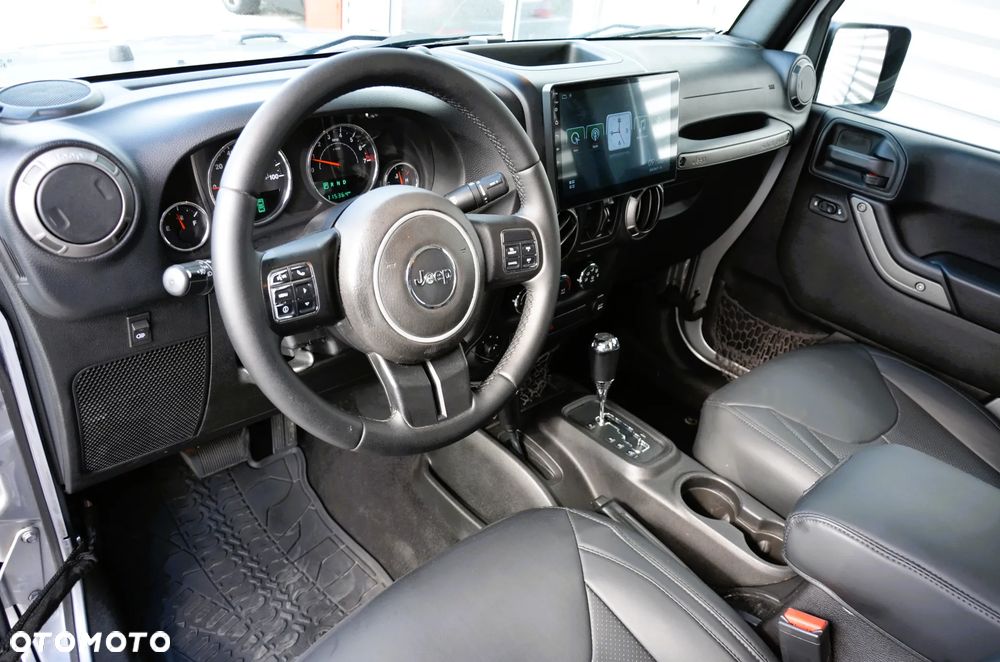 Jeep Wrangler Unlimited 3.6 Automatik Backcountry - 18