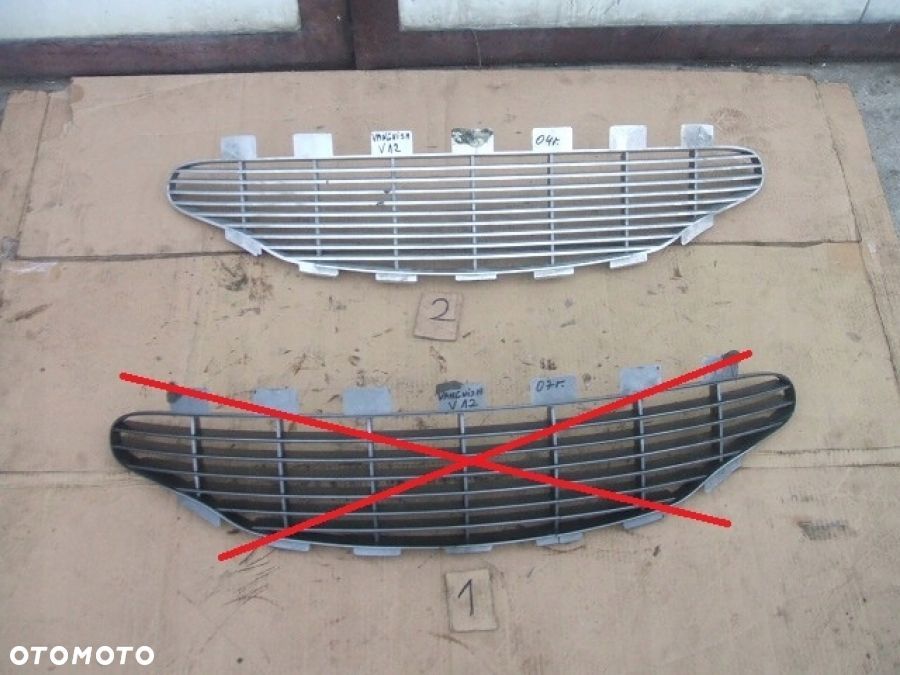 ASTON MARTIN VANQUISH ATRAPA GRILL kratka - 1