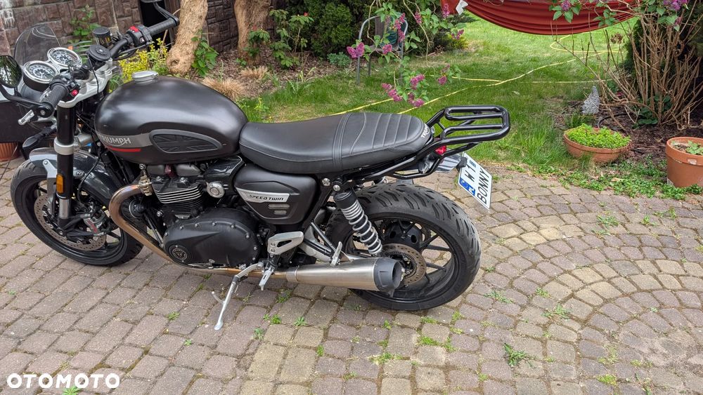 Triumph Speed Twin - 12