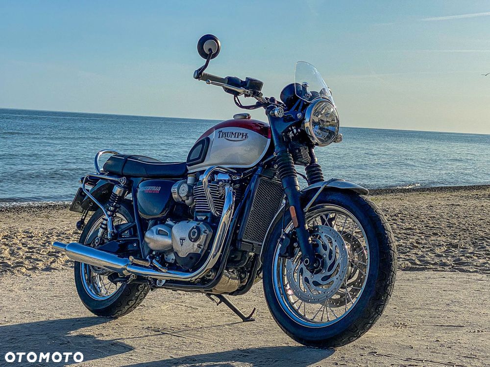 Triumph Bonneville - 5