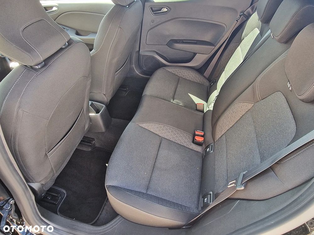 Renault Clio - 10
