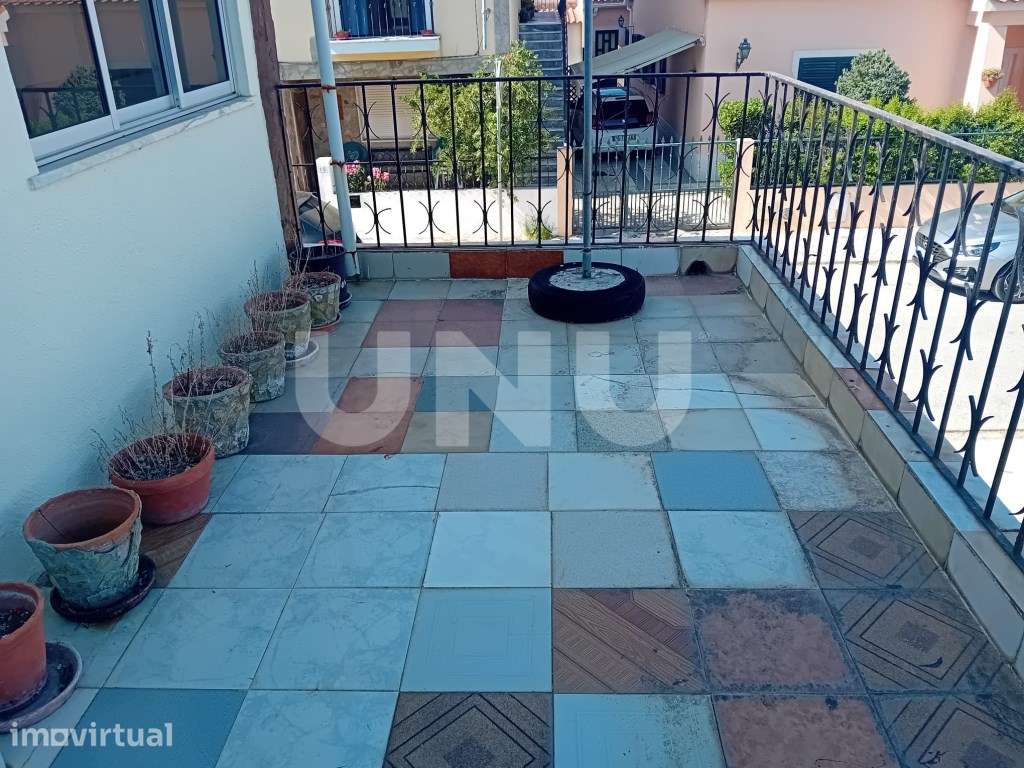 Moradia T3 para remodelar - Grande imagem: 4/7
