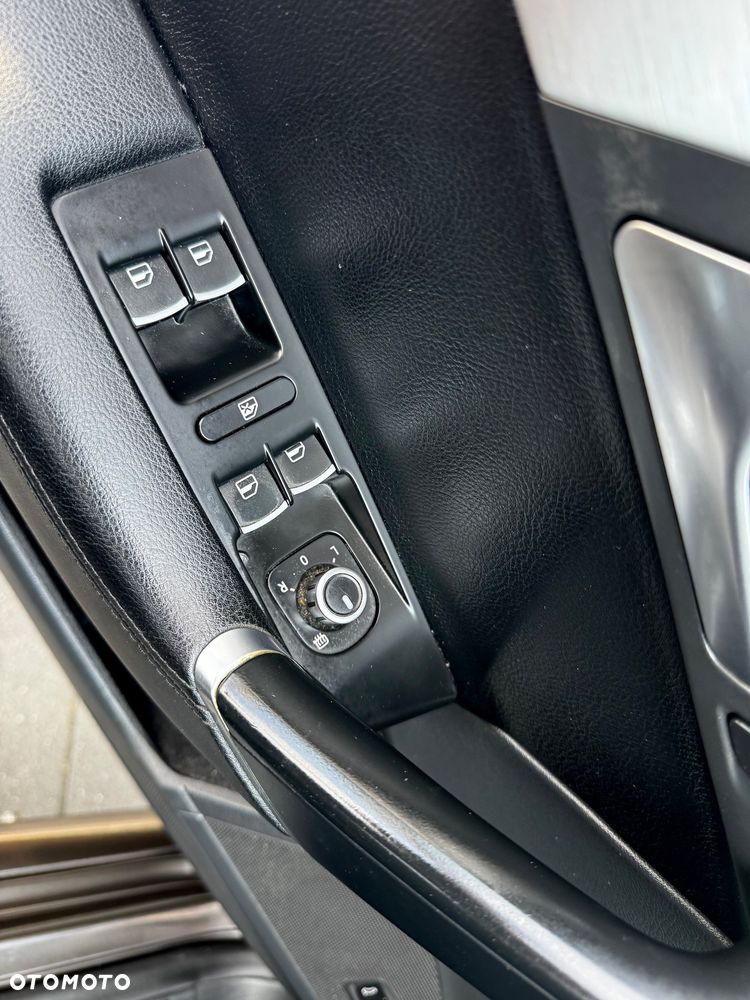 Volkswagen Passat - 26
