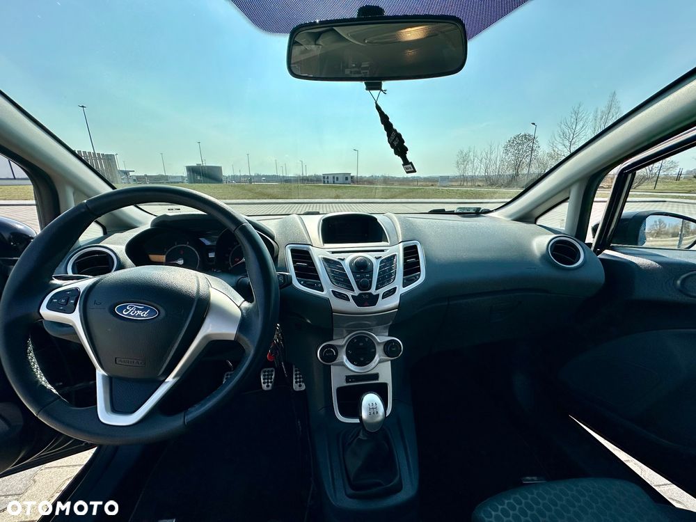 Ford Fiesta 1.6 Ti-VCT Titanium - 9