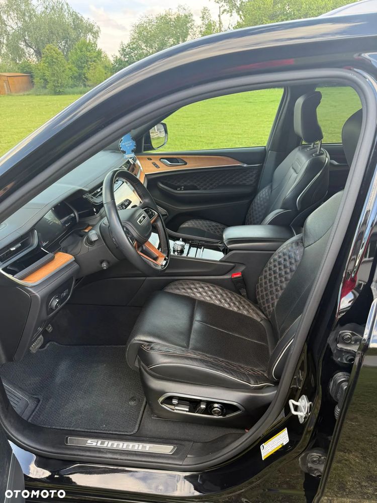Jeep Grand Cherokee - 9