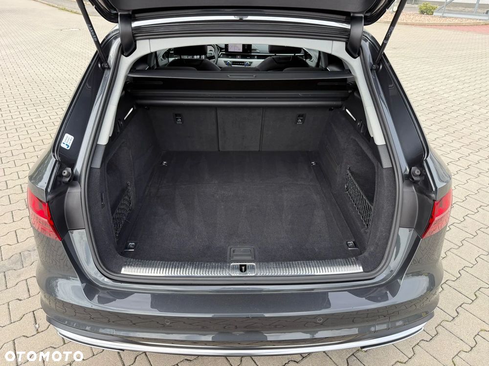 Audi A4 Avant 35 TFSI mHEV S tronic - 29