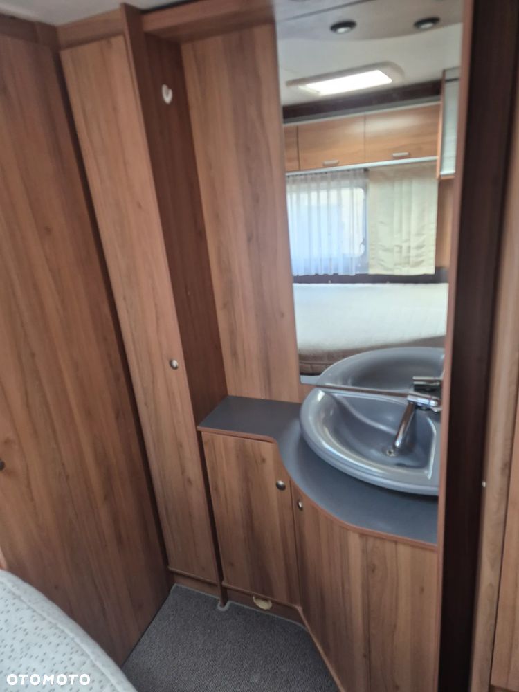 Burstner Averso 495 TK - 8