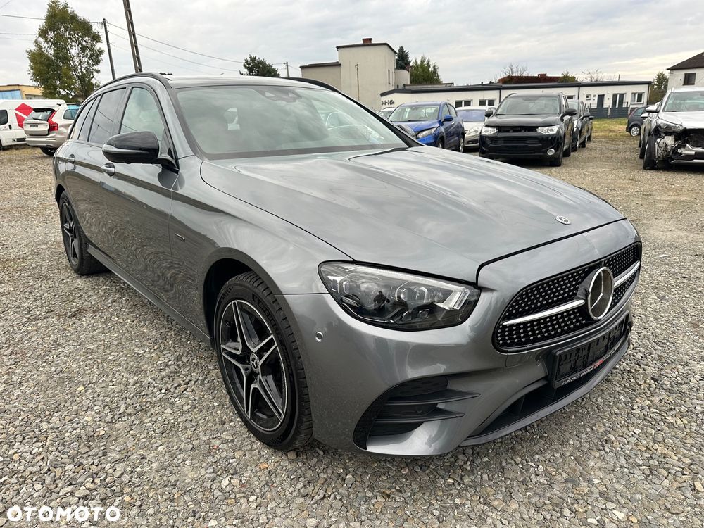 Mercedes-Benz Klasa E 300 de 4Matic T 9G-TRONIC AMG Line - 24