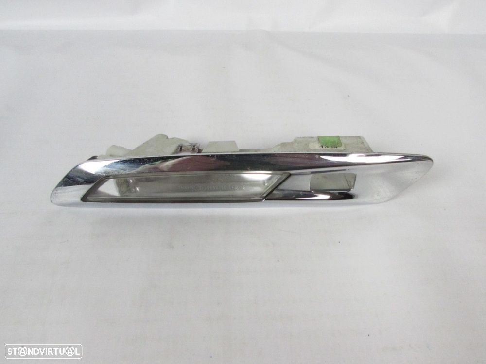 Pisca guarda-lamas 1ª Fase Direito/Frente Seminovo/ Original BMW 5 (F10)/BMW 5 T... - 1