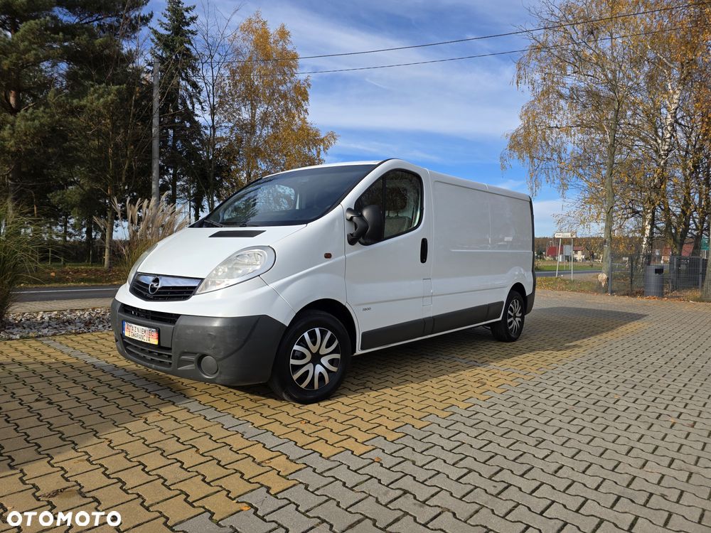 Opel Vivaro - 1