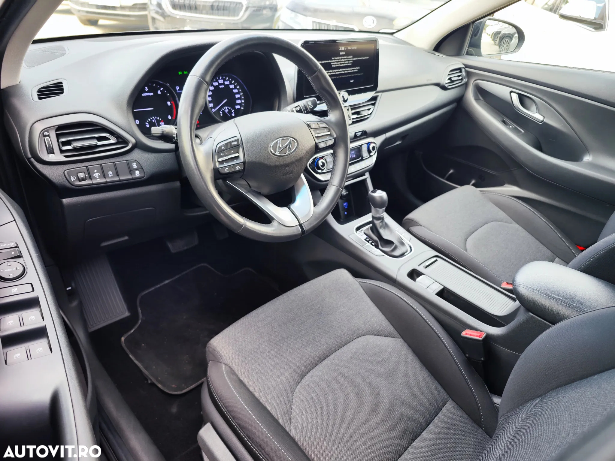 Hyundai i30 Kombi 1.6 CRDI DCT Select - 9