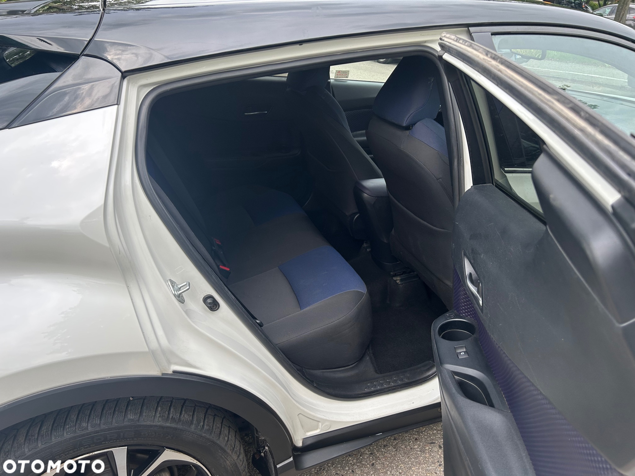 Toyota C-HR 1.2 T Dynamic - 15