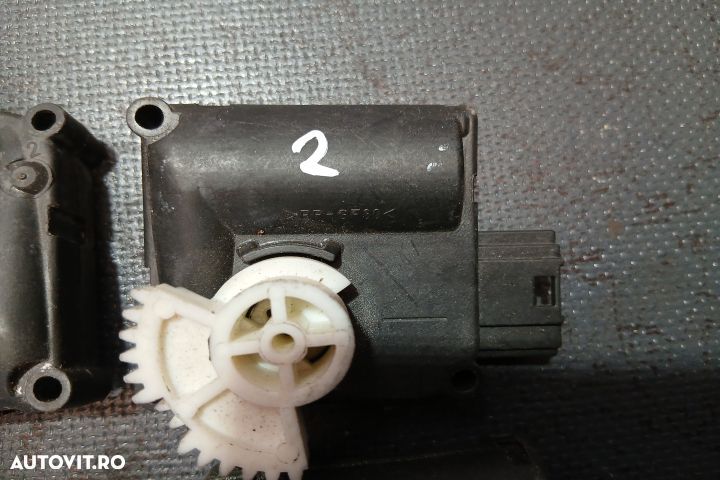 Motoras clapeta aeroterma 0132801369 4F0820511B 0132801369 4F0820511B - 4