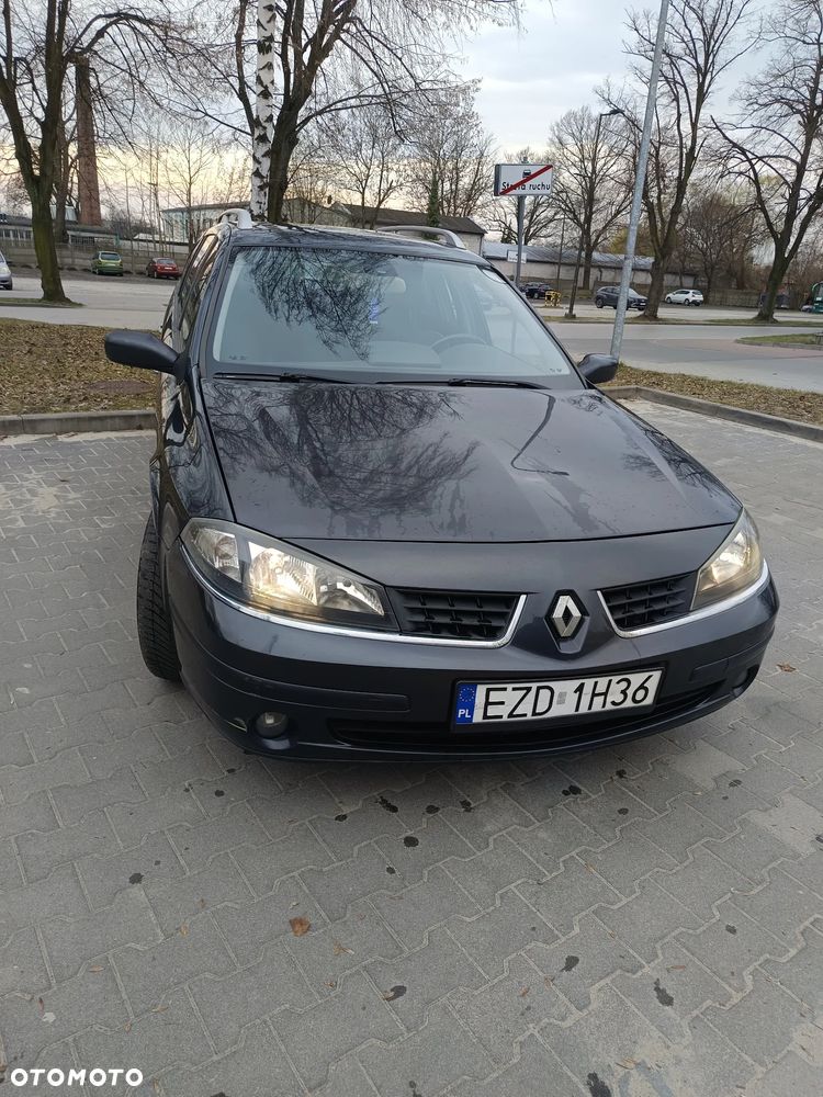 Renault Laguna dCi 150 FAP Start-Stop Dynamique - 8