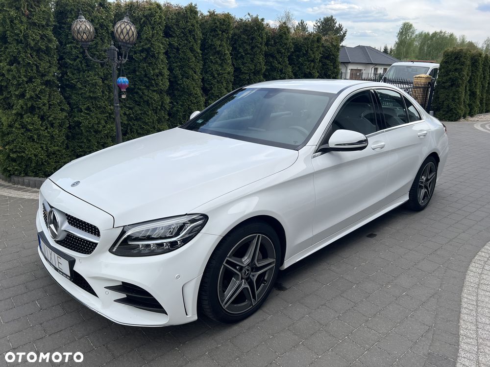 Mercedes-Benz Klasa C 180 9G-TRONIC AMG Line - 1
