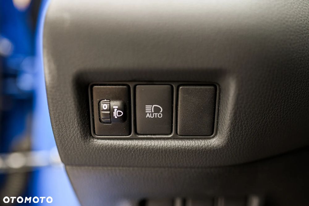 Toyota C-HR Business-Edition - 26
