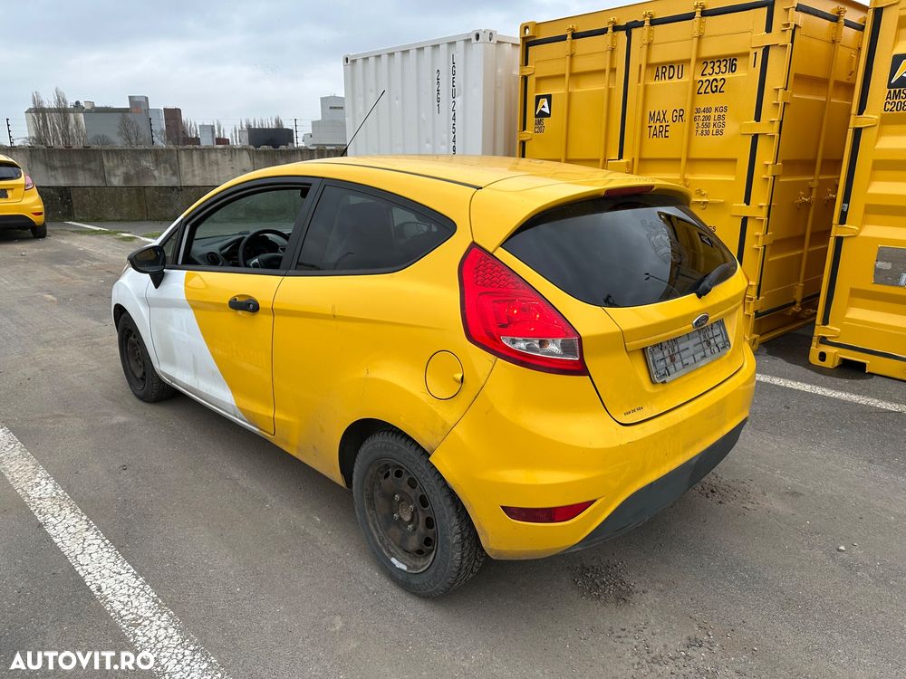 Ford Fiesta - 5