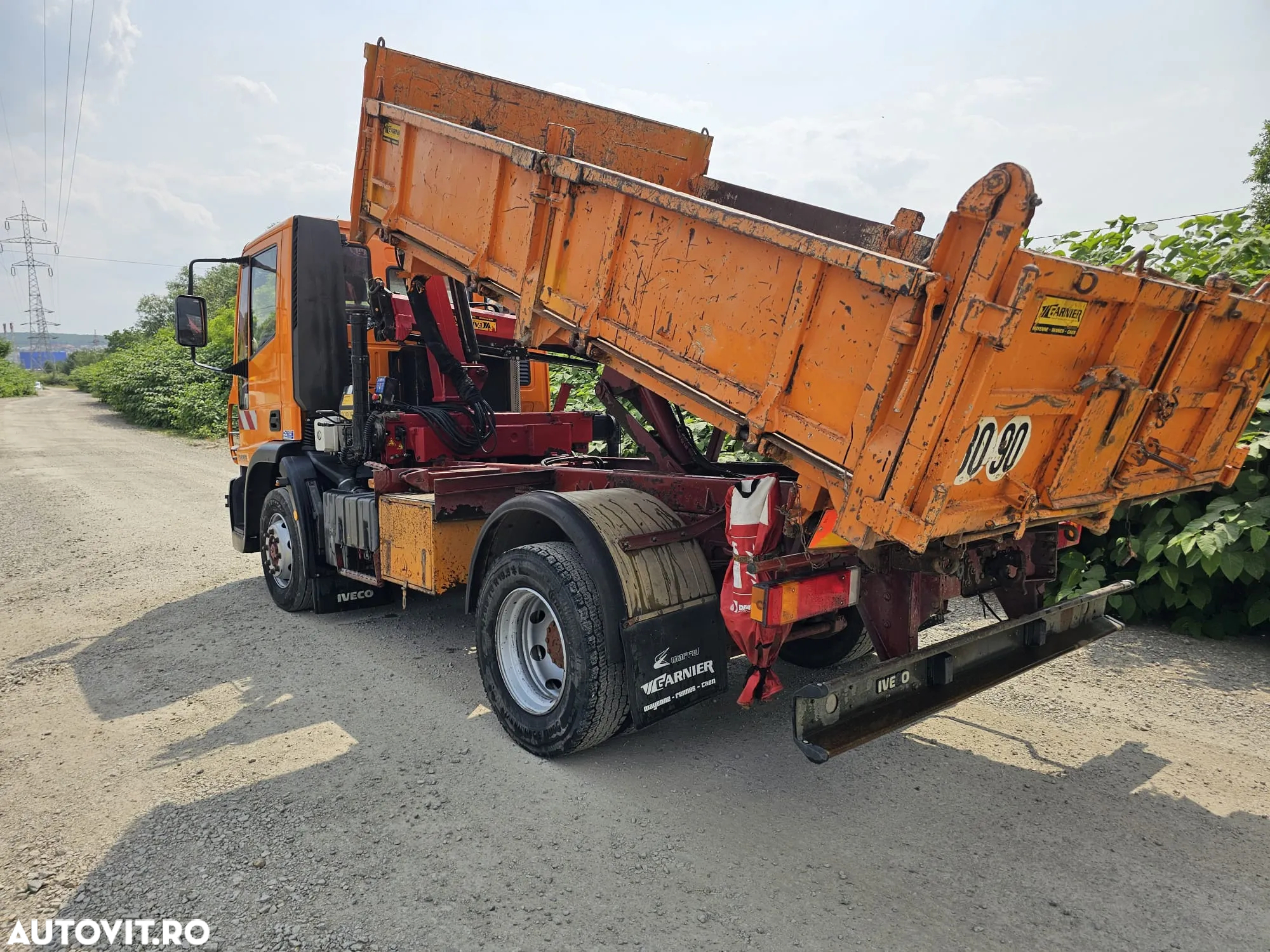 Iveco Eurocargo basculabil cu macara - 12