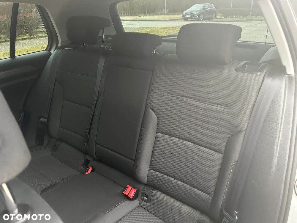 Volkswagen Golf 1.5 TSI BMT Comfortline - 18