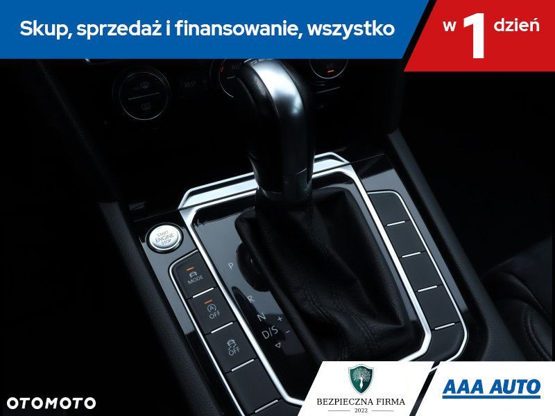 Volkswagen Passat - 17