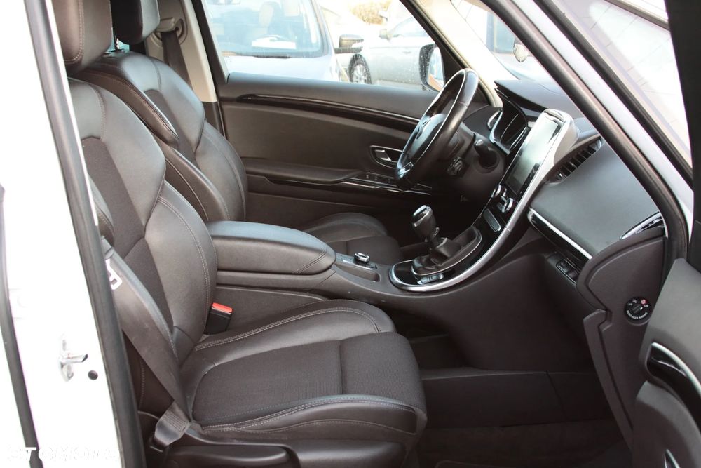 Renault Espace Energy dCi 130 Intens - 16