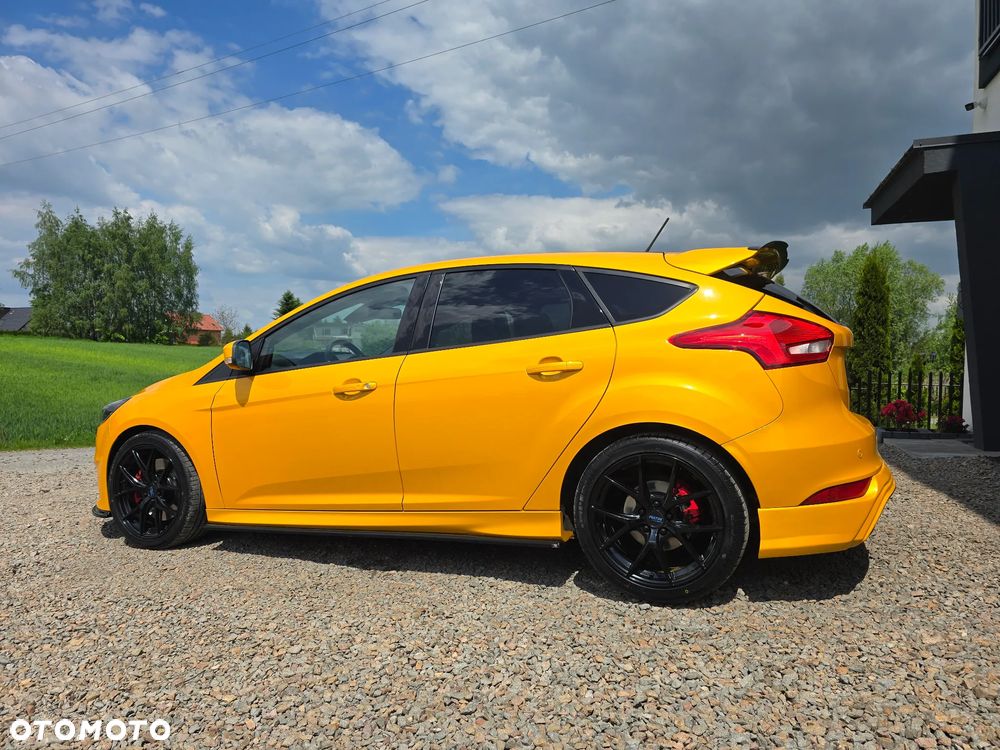 Ford Focus - 4