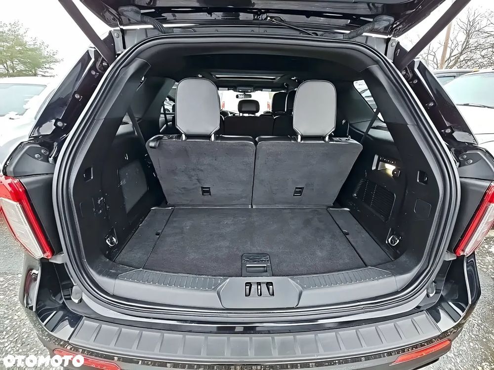 Ford Explorer - 12