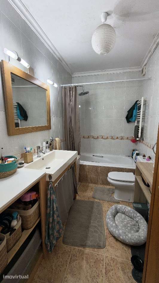 Apartamento - T2 com Garagem e arrumos - Grande imagem: 4/8