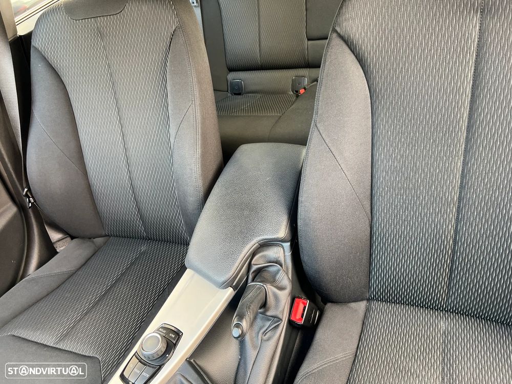 BMW 318 d xDrive Advantage - 11