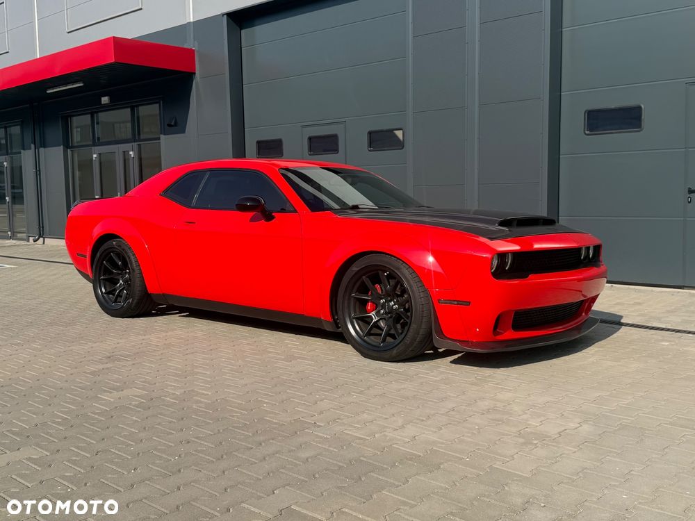 Dodge Challenger - 14
