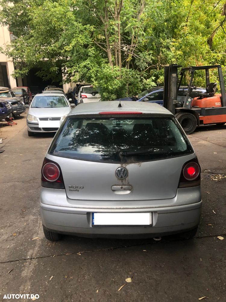 Dezmembrez VW Volkswagen Polo 9N facelift gri argintiu benzina - 7