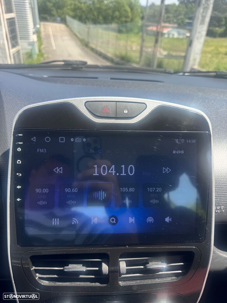 Renault Clio 1.2 SE Storia Confort - 10